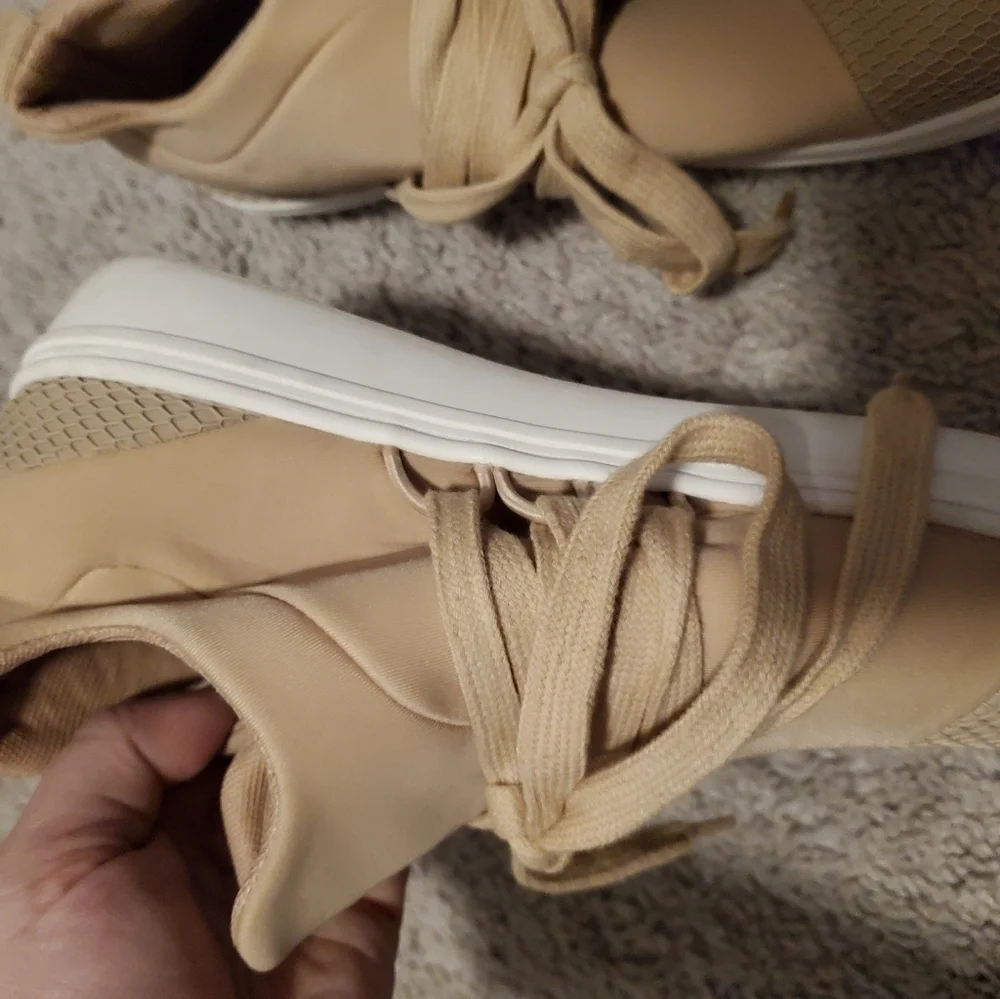 Steve Madden Lancer Blush Pink Comfortable Soft Fabric Sneakers